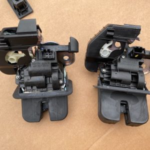 Broasca capota spate Audi A6 C7 2016 4H0827505A 4H0 827 505 A la 0 km - Dezmembrari Auto