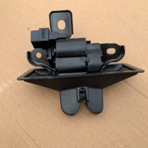 Broasca capota spate Ford Mondeo 5 2018 FR3B6343282CB - Dezmembrari Auto