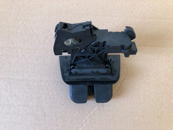Broasca haion Audi A3 8P 2007 - Dezmembrari Auto