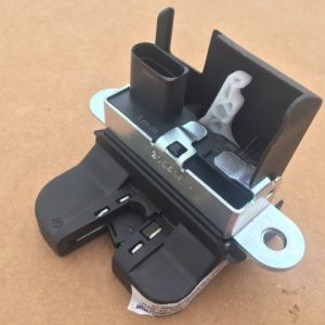 Broasca haion VW Golf 7 variant 5G0827505A 5G0 827 505 A - Dezmembrari Auto