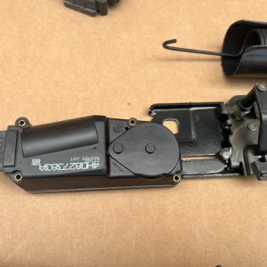 Broasca portbagaj electric Audi A6 C7 sedan 4H0827383A 4H0 827 383 A la 0 km - Dezmembrari Auto