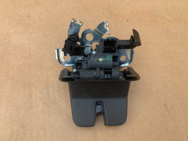 Broasca portbagaj VW Jetta 2017 la 0 km 5C6827505G, 5C6 827 505 G, 17A827505A 17A 827 505 A - Dezmembrari Auto