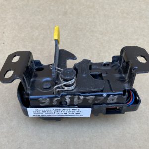 Broasca trager Mercedes A class B class W176 W246 A2468700558 - Dezmembrari Auto