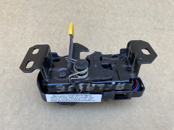 Broasca trager Mercedes A class B class W176 W246 A2468700558 - Dezmembrari Auto