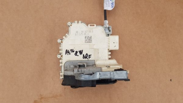 Broasca usa dreapta fata Audi A4 B9 8X1837016B 8X1 837 016 B - Dezmembrari Auto