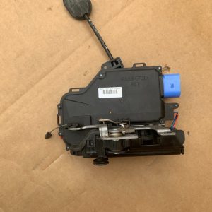 Broasca usa dreapta fata VW Golf 5 plus 3D1837016AC 3D1 837 016 AC - Dezmembrari Auto