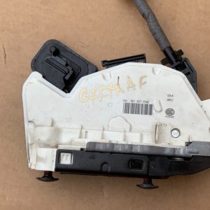 Broasca usa dreapta fata VW Golf 7 2016 5K1837016E 5K1 837 016 E la 0 km - Dezmembrari Auto