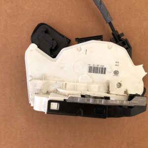 Broasca usa dreapta fata VW Golf 7 5K1837016E 5K1 837 016 E - Dezmembrari Auto