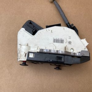 Broasca usa dreapta fata VW Golf 7 5K1837016E 5K1 837 016 E - Dezmembrari Auto