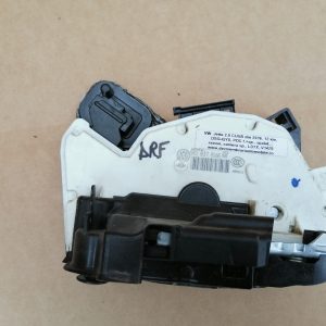Broasca usa dreapta fata VW Jetta 2016 5K1837016E 5K1 837 016 E - Dezmembrari Auto