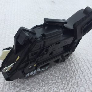 Broasca usa dreapta fata VW Passat B8 5E1 837 016 5E1837016 - Dezmembrari Auto