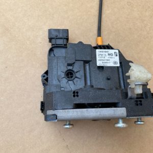 Broasca usa dreapta Opel Corsa E 2 usi 13431840 - Dezmembrari Auto