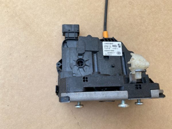 Broasca usa dreapta Opel Corsa E 2 usi 13431840 - Dezmembrari Auto