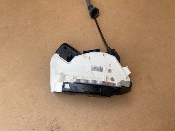 Broasca usa dreapta spate VW Golf 7 5K4839016Q 5K4 839 016 Q la 0 km - Dezmembrari Auto