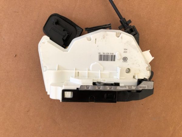 Broasca usa dreapta spate VW Golf 7 hatchback 5K4839016Q 5K4 839 016 Q - Dezmembrari Auto