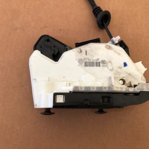 Broasca usa dreapta spate VW Jetta 2017 5K4839016Q 5K4 839 016 Q - Dezmembrari Auto