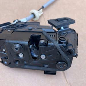 Broasca usa dreapta spate VW Passat B8.5 din 2022 la 0 km 5NA839016E 5NA 839 016 E - Dezmembrari Auto