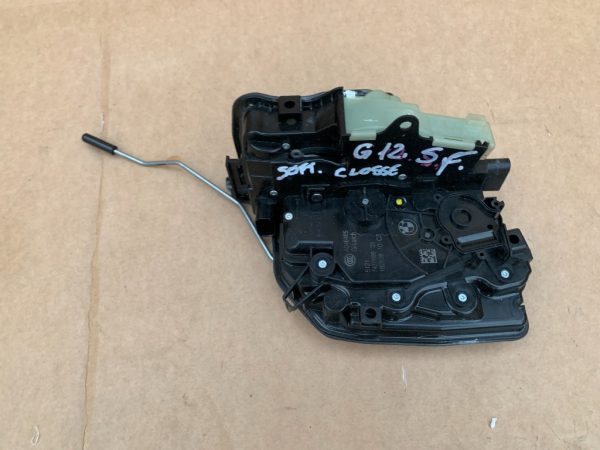 Broasca usa stanga fata BMW G12 M 760 LXiA seria 7 din 2017 7477699 - Dezmembrari Auto