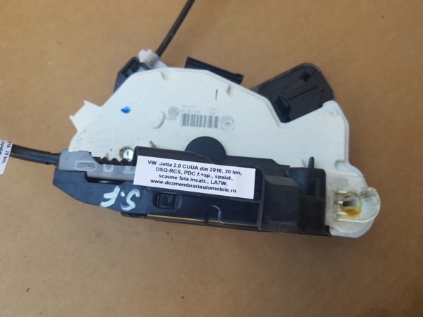 Broasca usa stanga fata VW Jetta 2016 5K1837015E 5K1 837 015 E - Dezmembrari Auto