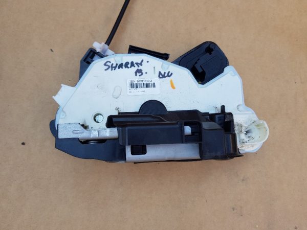 Broasca usa stanga fata VW Sharan 7n Seat Alhambra 2 5K1837015H - Dezmembrari Auto