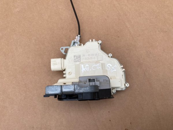 Broasca usa stanga spate Audi A6 C7 2016 4G0839015C 4G0 839 015 C la 0 km - Dezmembrari Auto
