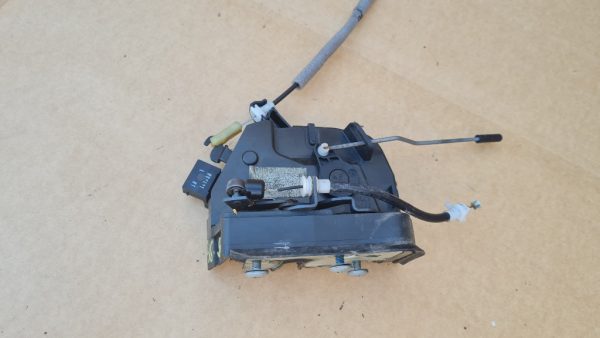 Broasca usa stanga spate BMW x5 E53 - Dezmembrari Auto
