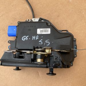 Broasca usa stanga spate VW Golf 5 7L0839015 7L0 839 015 - Dezmembrari Auto
