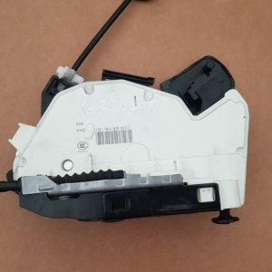 Broasca usa stanga spate VW Golf 7 5K4839015Q 5K4 839 015 Q - Dezmembrari Auto