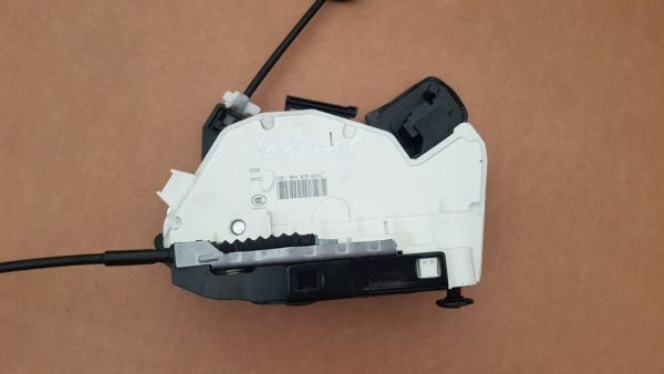 Broasca usa stanga spate VW Golf 7 5K4839015Q 5K4 839 015 Q - Dezmembrari Auto