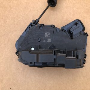 Broasca usa stanga spate VW Golf 7 hatchback 5TA839015E 5TA 839 015 E - Dezmembrari Auto
