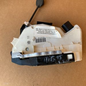Broasca usa stanga spate VW Tiguan 2016 5N0839015J 5N0 839 015 J - Dezmembrari Auto