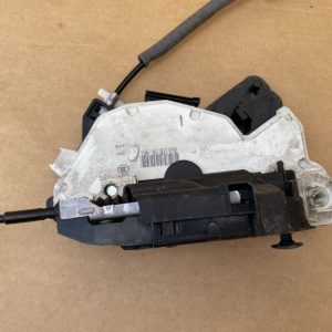 Broasca usa stanga VW Golf 7 2 usi 5K1837015F 5K1 837 015 F - Dezmembrari Auto