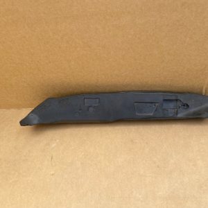 Burete aripa dreapta Audi A3 8V sedan 8V5864236 8V5 864 236 - Dezmembrari Auto