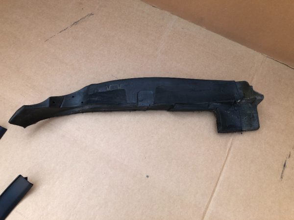 Burete aripa dreapta VW Passat B8 3G0864236 3G0 864 236 - Dezmembrari Auto