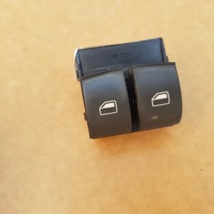 Butoane geamuri electrica stanga fata Audi A3 8P 8Z0959851G 8Z0 959 851 G - Dezmembrari Auto