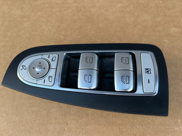 Butoane geamuri electrice si oglinzi rabatabile Mercedes GLC / C class W205 A2059056811 - Dezmembrari Auto