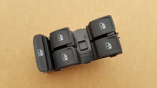 Butoane geamuri electrice stanga fata VW Golf 7 5G0959857D 5G0 959 857 D - Dezmembrari Auto