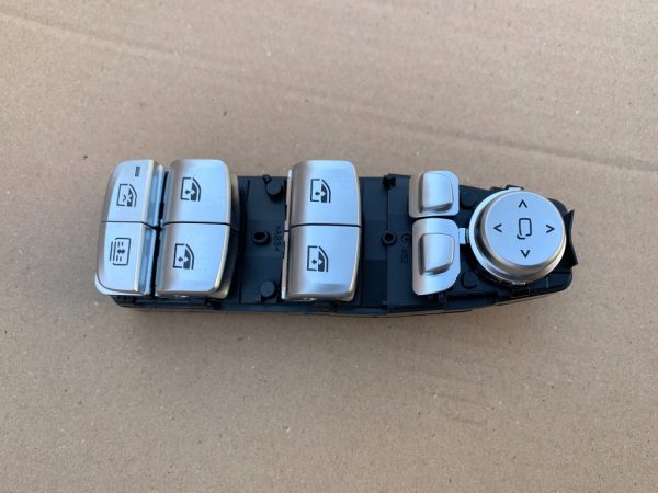 Butoane geamuri stanga fata BMW G11 G12 seria 7 din 2017 9382503 - Dezmembrari Auto