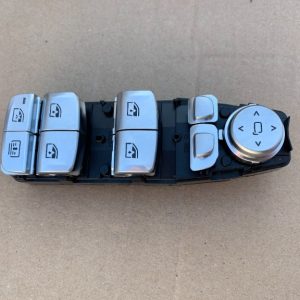 Butoane geamuri stanga fata BMW G12 M 760 LXiA seria 7 din 2017 9382503 - Dezmembrari Auto