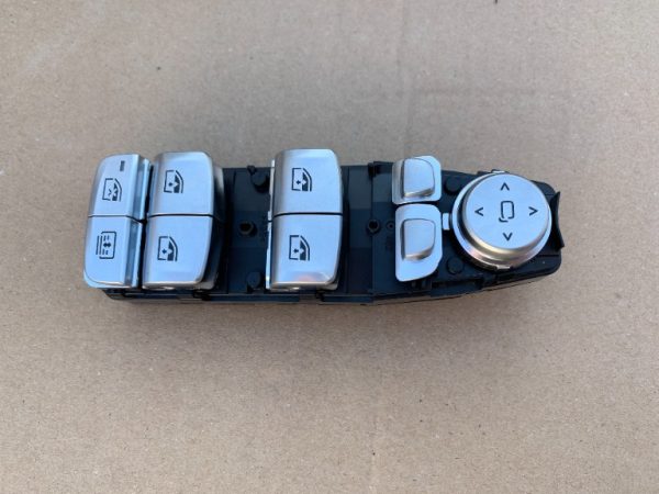 Butoane geamuri stanga fata BMW G12 M 760 LXiA seria 7 din 2017 9382503 - Dezmembrari Auto