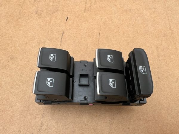 Butoane geamuri VW Golf 8 5G0959857E 5G0 959 857 E - Dezmembrari Auto