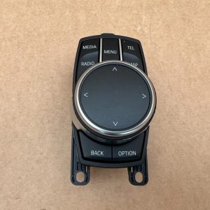 Butoane navigatie telefon radio BMW X1 F48 din 2017 la 0 km 9866969 65829866969 - Dezmembrari Auto