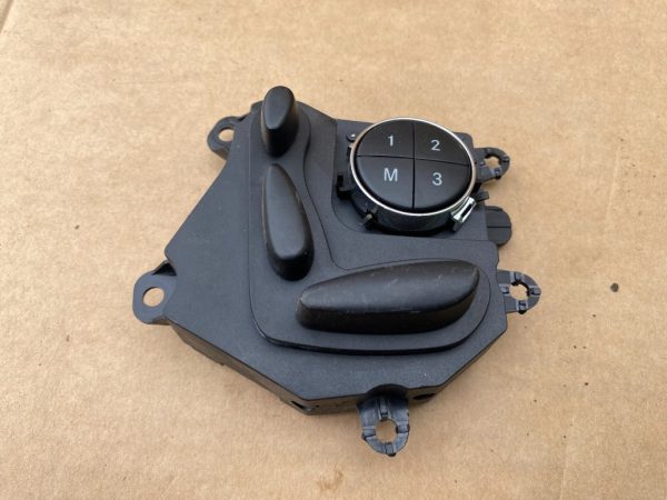 Butoane reglaj scaun stanga fata cu memorie Mercedes E-Class W211 2003 2118207710 - Dezmembrari Auto