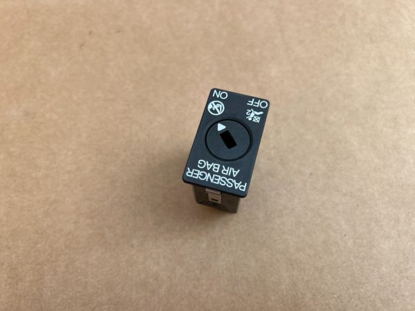 Buton la 0 km Audi A3 8Y din 2023 5Q0919237 5Q0 919 237 - Dezmembrari Auto