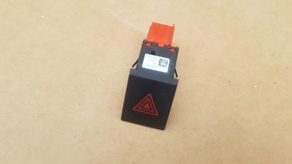Buton avarie Skoda Fabia 2 5J0953235D 5J0 953 235 D - Dezmembrari Auto