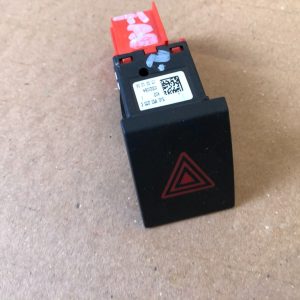 Buton avarie Skoda Fabia 2 5J0953235E 5J0 953 235 E - Dezmembrari Auto