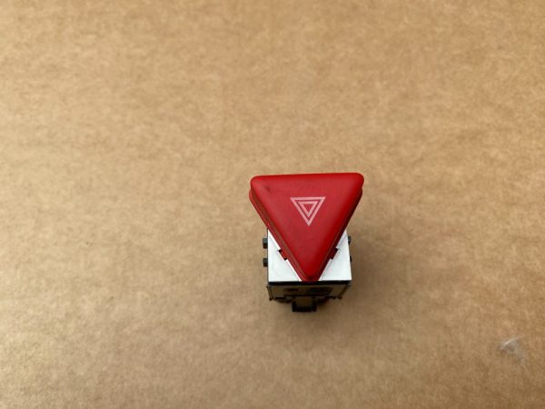 Buton avarie VW Golf 5 1K0953509A 1K0 953 509 A - Dezmembrari Auto