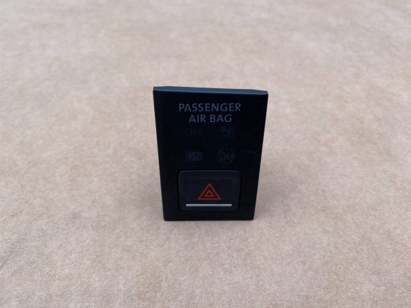 Buton avarie VW Golf 7 5G0963509A 5G0 963 509 A - Dezmembrari Auto