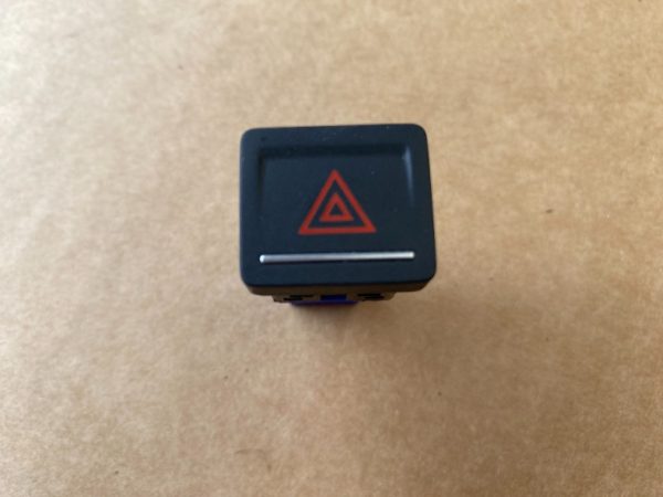 Buton avarie VW Golf 7 facelift - Dezmembrari Auto