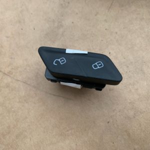 Buton blocare deblocare usi VW Golf 7 2016 5G0962125A 5G0 962 125 A - Dezmembrari Auto